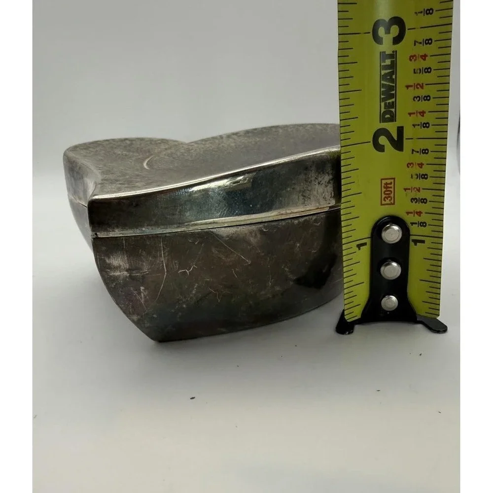 Vintage Heart Trinket Box Silver Tone Metal‎ Jewelry Keepsake Patina